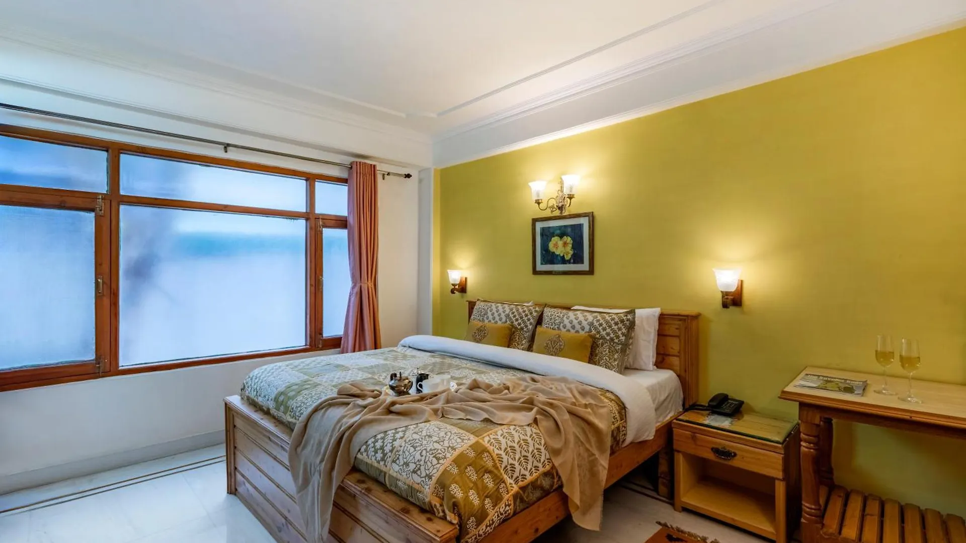 Alaya Stays Meridian Oak, Shimla Hotel
